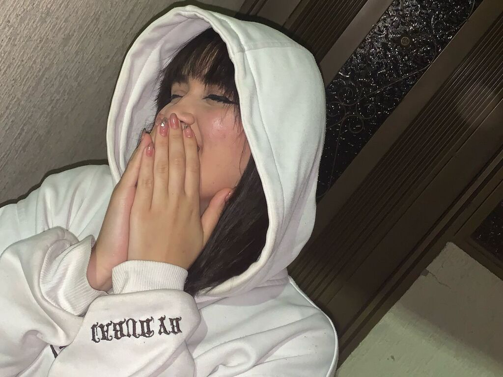 Emilly Pinky